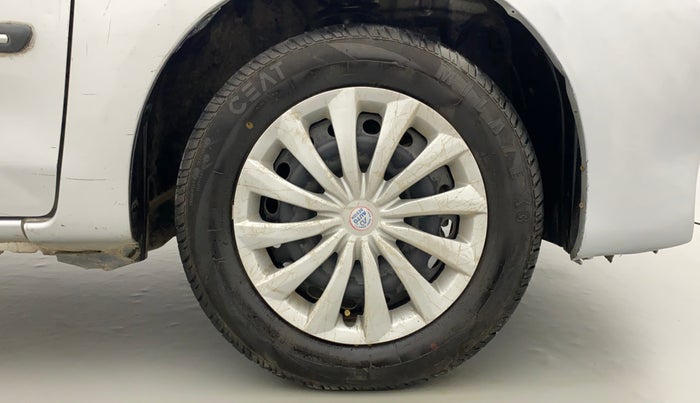 2014 Toyota Etios Liva G, Petrol, Manual, 36,837 km, Right Front Wheel