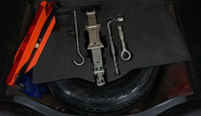 2015 Honda Jazz 1.2 V MT, Petrol, Manual, 93,081 km, Spare Tyre