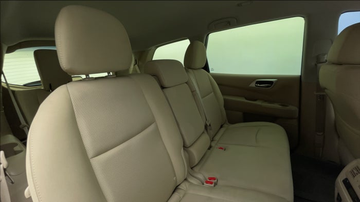 NISSAN PATHFINDER-Right Side Door Cabin View