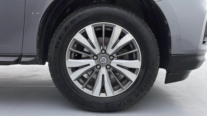 NISSAN PATHFINDER-Right Front Tyre