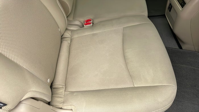 NISSAN PATHFINDER-Seat 2nd row RHS Stain