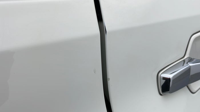 MITSUBISHI PAJERO-Door Exterior RHS Rear Scratch