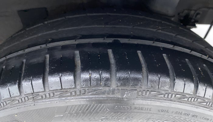 2014 Hyundai Grand i10 MAGNA 1.2 KAPPA VTVT, Petrol, Manual, 61,693 km, Left Rear Tyre Tread