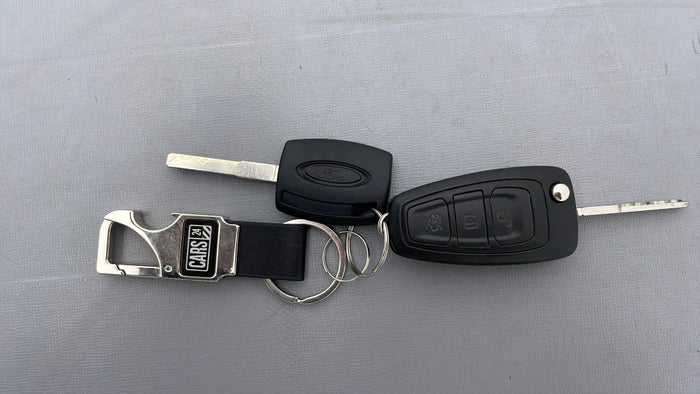 FORD FOCUS-Key Close-up
