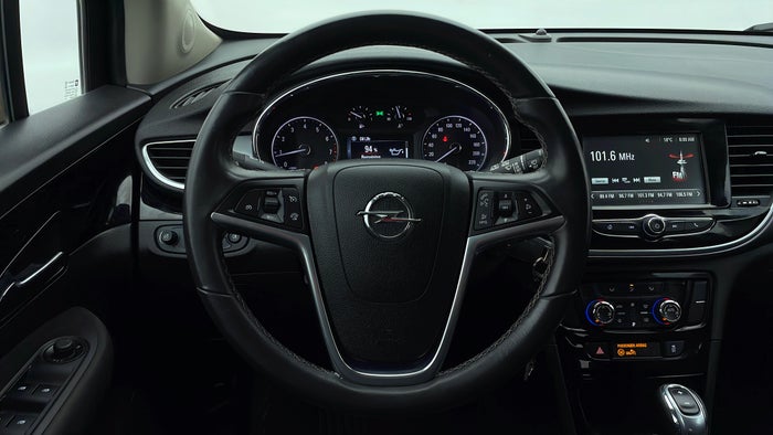 Opel Mokka-Steering Wheel Close-up