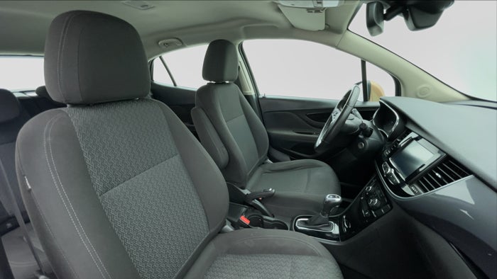 Opel Mokka-Right Side Front Door Cabin View
