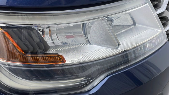FORD EXPLORER-Head Light RHS Scratch