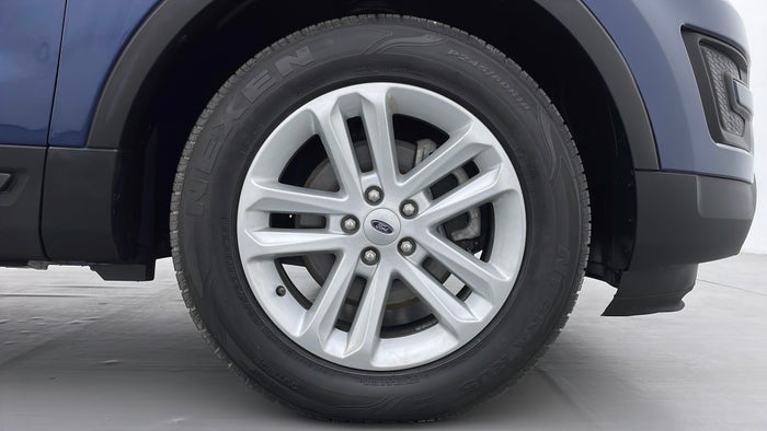 FORD EXPLORER-Right Front Tyre