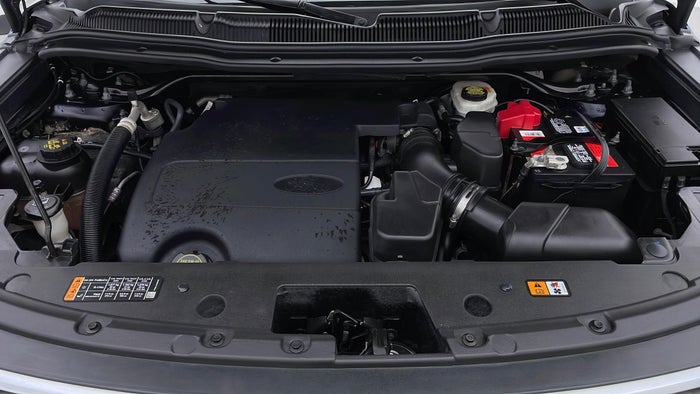 FORD EXPLORER-Engine Bonet View