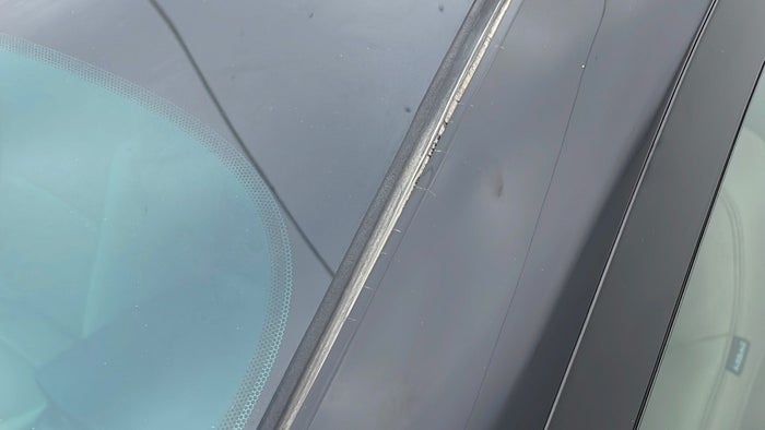 FORD EXPLORER-Pillar LHS A Scratch