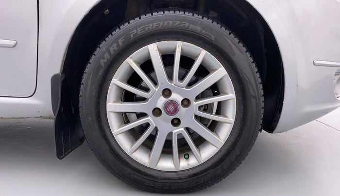 2010 Fiat Linea EMOTION OPTIONAL 1.3 MUTIJET, Diesel, Manual, 37,226 km, Right Front Wheel