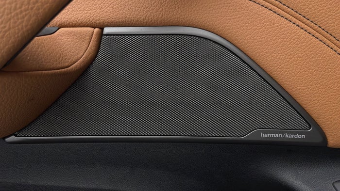BMW 540I-Speakers