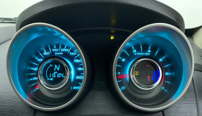 2018 Mahindra XUV500 W9, Diesel, Manual, 1,15,294 km, Odometer Image