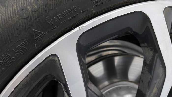 BMW X3-Alloy Wheel RHS Front Scratch