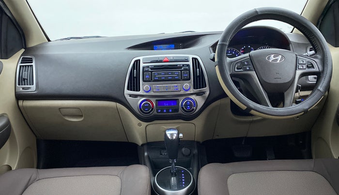 2013 Hyundai i20 SPORTZ 1.4 AT VTVT, Petrol, Automatic, 24,846 km, Dashboard