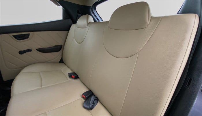 2017 Hyundai Eon ERA PLUS, Petrol, Manual, 10,513 km, Right Side Door Cabin View