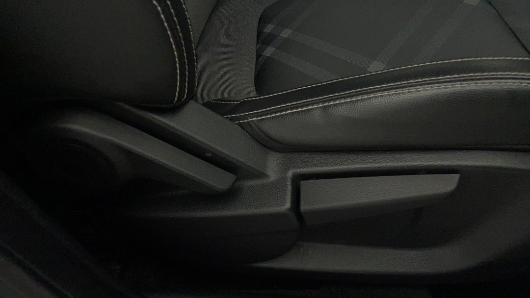 2021 MG Mg3 Auto Excite (with Navigation), Automatic, 34361 km, Drivers Side Adjustment Panel