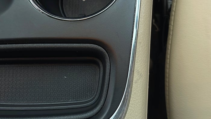 DODGE DURANGO-Centre Console Cup holder Stain