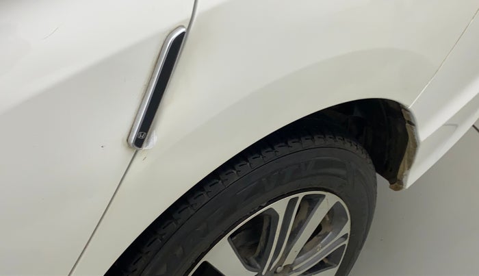 2019 Honda City 1.5L I-VTEC V MT, Petrol, Manual, 27,976 km, Left quarter panel - Slightly dented
