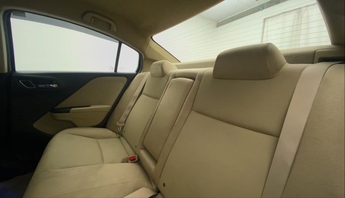 2019 Honda City 1.5L I-VTEC V MT, Petrol, Manual, 27,976 km, Right Side Rear Door Cabin