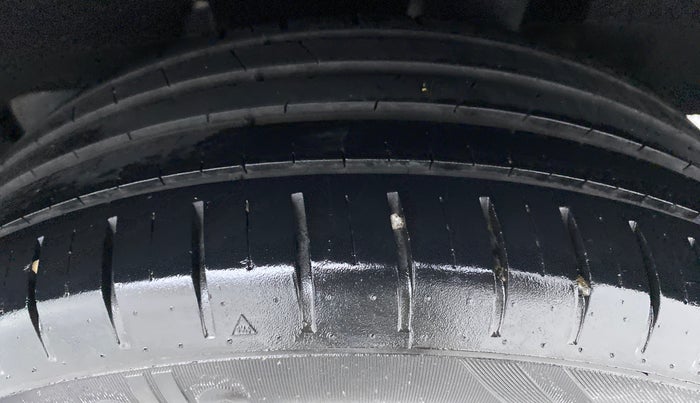 2018 Maruti Baleno ZETA 1.2 K12, Petrol, Manual, 12,599 km, Left Rear Tyre Tread