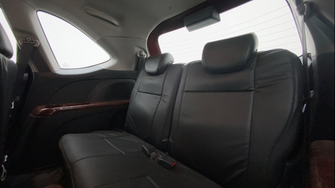 Third Seat Row ( optional )