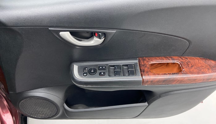 2016 Honda BR-V 1.5 i- DTEC V, Diesel, Manual, 1,01,727 km, Driver Side Door Panels Control