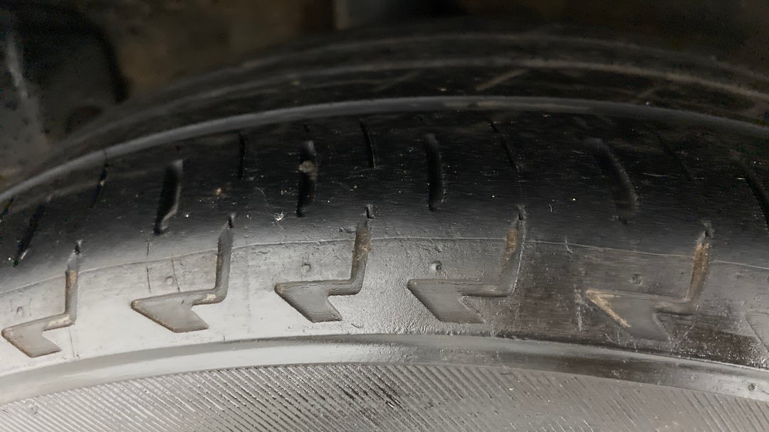 Right Rear Tyre Tread