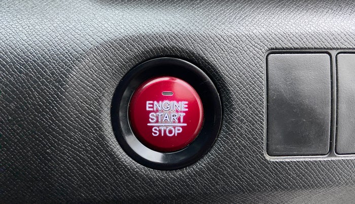 2016 Honda BR-V 1.5 i- DTEC V, Diesel, Manual, 1,01,727 km, Keyless Start/ Stop Button