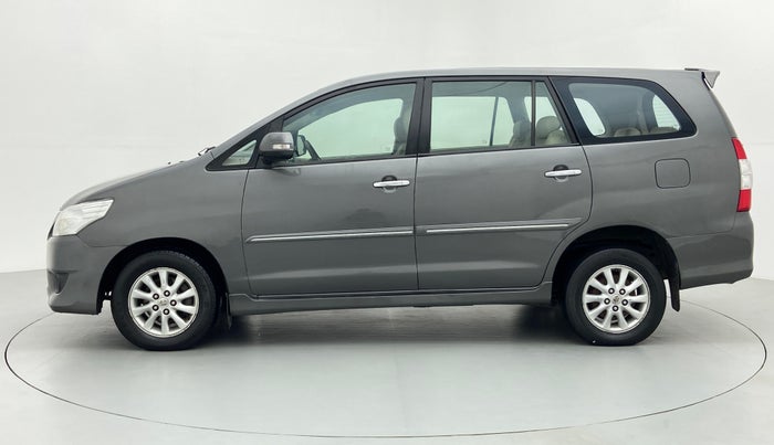 2012 Toyota Innova 2.5 VX 8 STR BS IV, Diesel, Manual, 1,16,365 km, Left Side