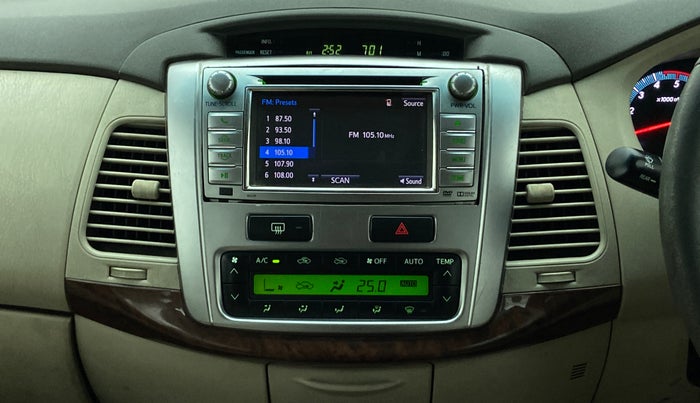 2012 Toyota Innova 2.5 VX 8 STR BS IV, Diesel, Manual, 1,16,365 km, Air Conditioner