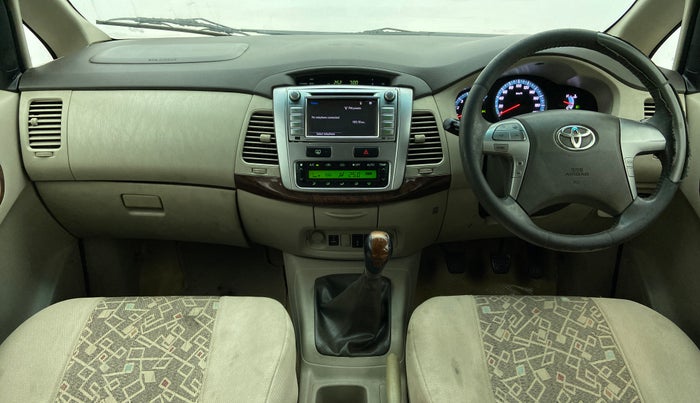 2012 Toyota Innova 2.5 VX 8 STR BS IV, Diesel, Manual, 1,16,365 km, Dashboard