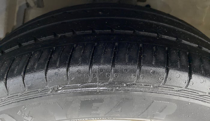 2019 Maruti Ciaz DELTA DIESEL, Diesel, Manual, 36,867 km, Left Front Tyre Tread