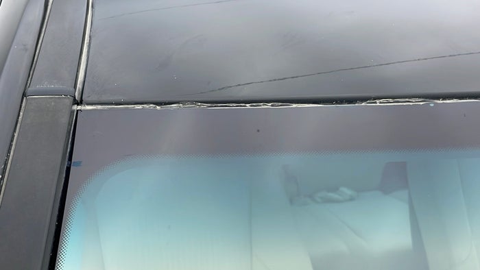 KIA MOHAVE-Windshield Front Beading Missing/Broken