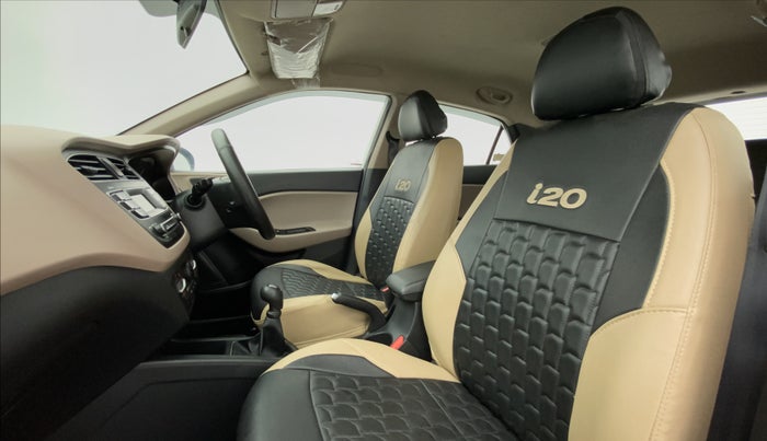 2018 Hyundai Elite i20 SPORTZ 1.2, Petrol, Manual, 8,973 km, Right Side Front Door Cabin