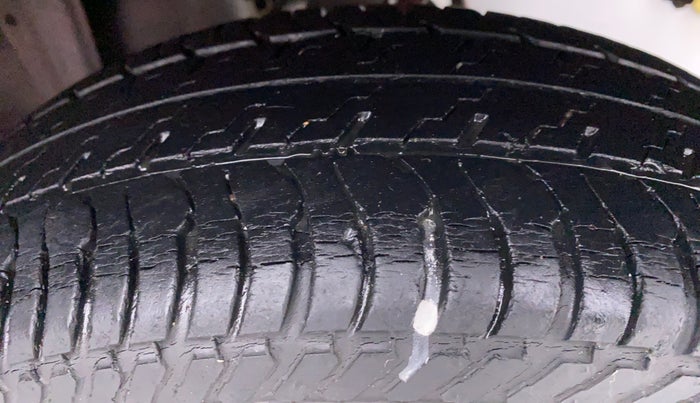 2009 Maruti Zen Estilo VXI, Petrol, Manual, 18,430 km, Left Rear Tyre Tread