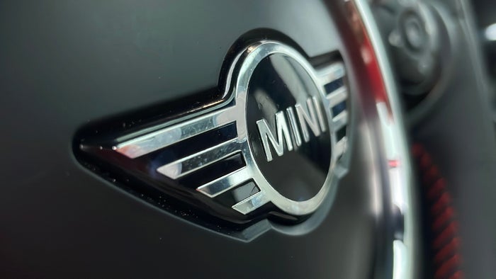MINI COUNTRYMAN-Steering Wheel Logo Faded