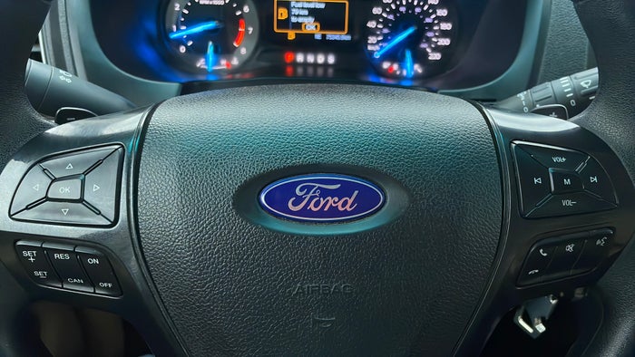 FORD EXPLORER-Drivers Control