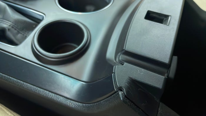 FORD EXPLORER-Centre Console Trim Scratch