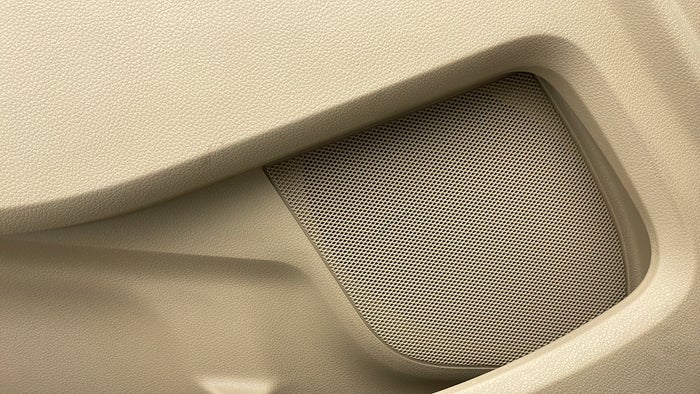FORD EXPLORER-Speakers