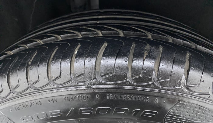 2019 Ford Ecosport 1.5TITANIUM TDCI, Diesel, Manual, 29,848 km, Right Rear Tyre Tread
