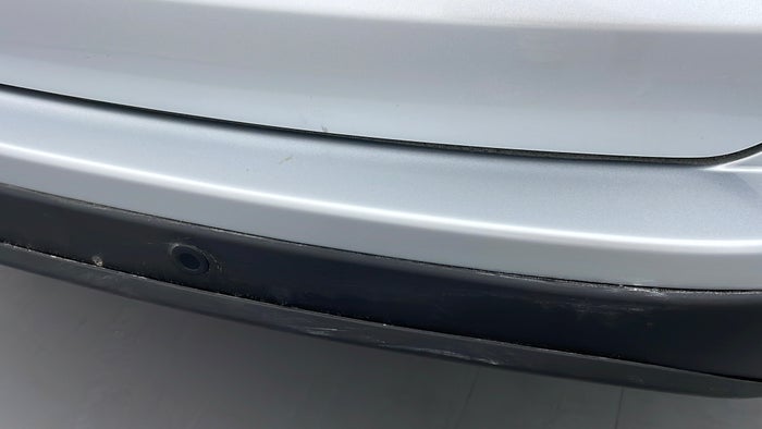TOYOTA RAV4-Bumper Rear Scratch