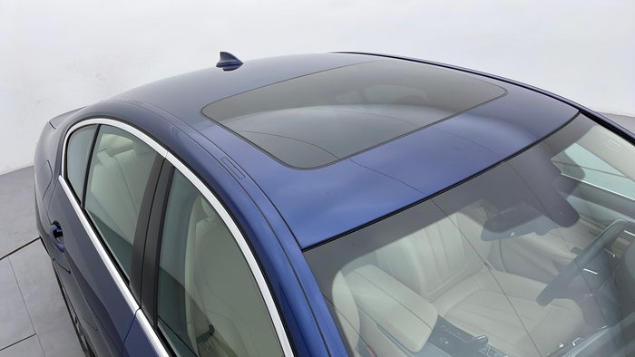 BMW 520I-Roof/Sunroof View