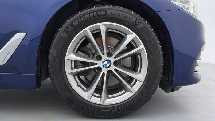 BMW 520I-Right Front Tyre