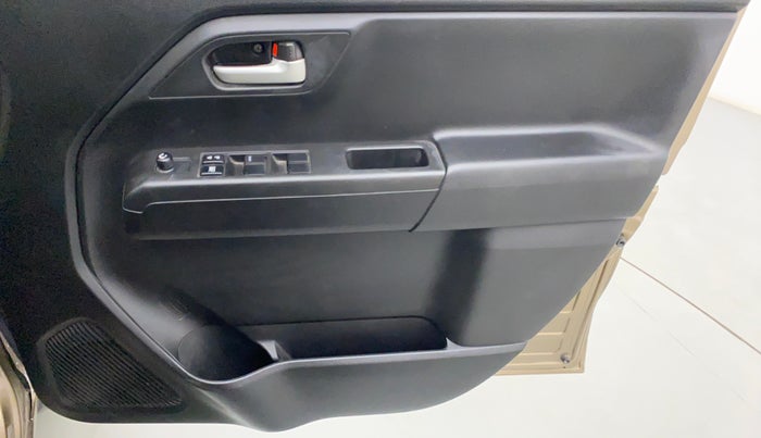 2019 Maruti New Wagon-R VXI 1.2L, Petrol, Manual, 4,160 km, Driver Side Door Panels Control