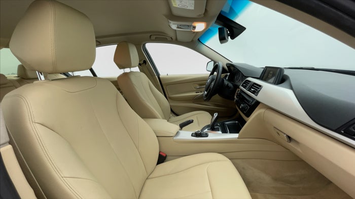 BMW 318I-Right Side Front Door Cabin View