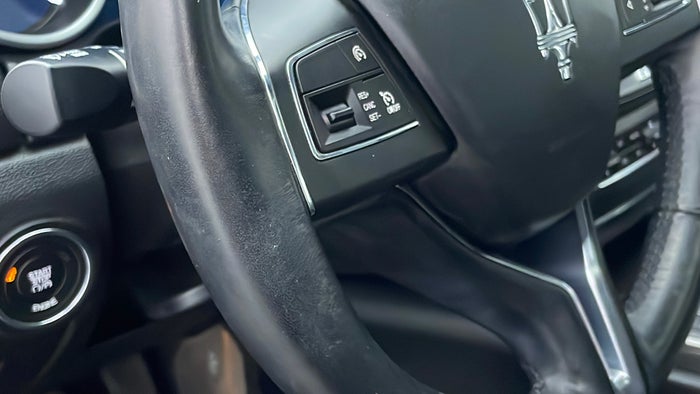 MASERATI GHIBLI-Steering Wheel Trim Scratch