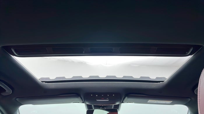 MERCEDES BENZ CLS 53-Interior Sunroof/Moonroof