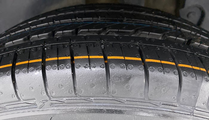 2019 KIA SELTOS HTX+ MT 1.5 DIESEL, Diesel, Manual, 77,822 km, Left Rear Tyre Tread