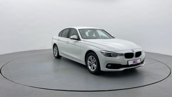 BMW 3 SERIES-Right Front Diagonal (45- Degree) View